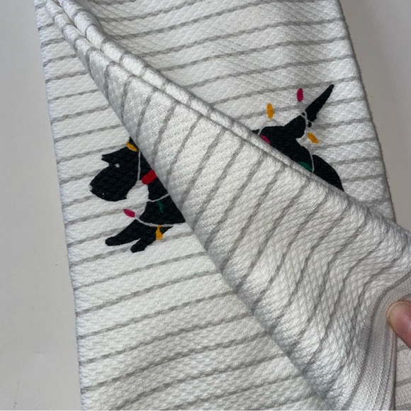 Kate Spade Set of 2 Scottie Christmas Kitchen Towels - Picture 4 of 5